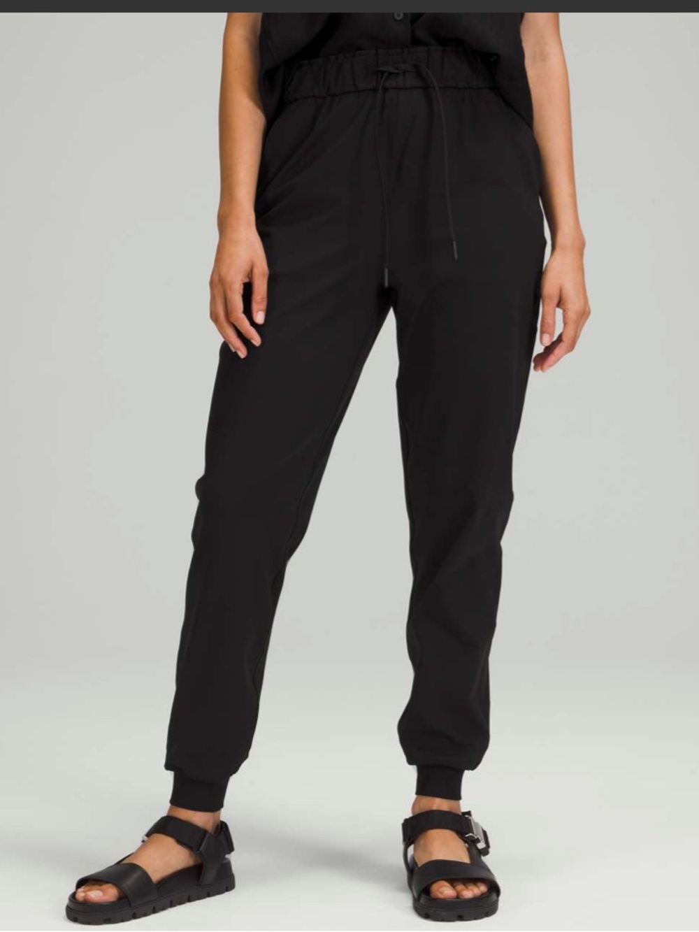 Lululemon Stretch High Rise Full Length Joggers Pants Size 4 Like New